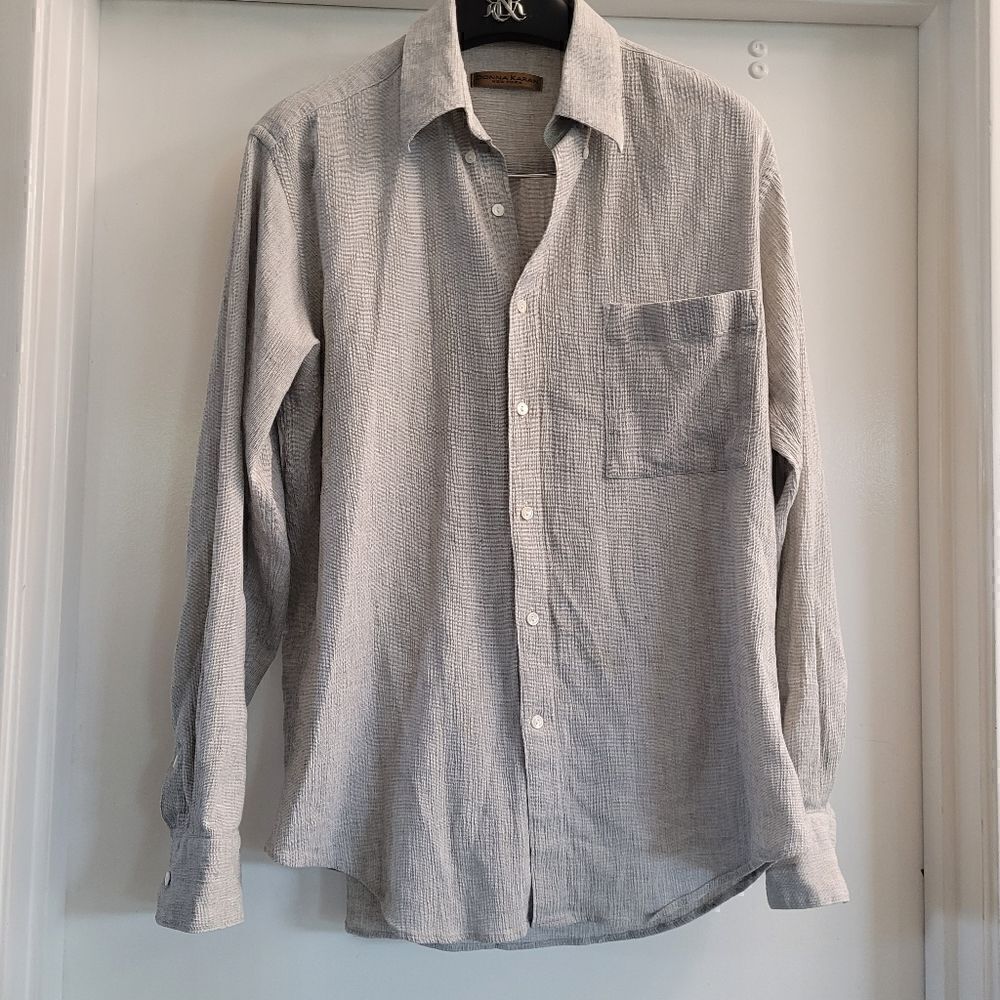 Donna Karan Signature Gold Label Men’s Dress Shirt. 15 1/2- 34/35 Color is Straw